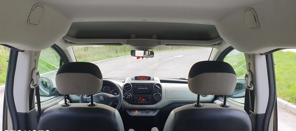 Citroen Berlingo cena 33900 przebieg: 240000, rok produkcji 2014 z Kielce małe 232